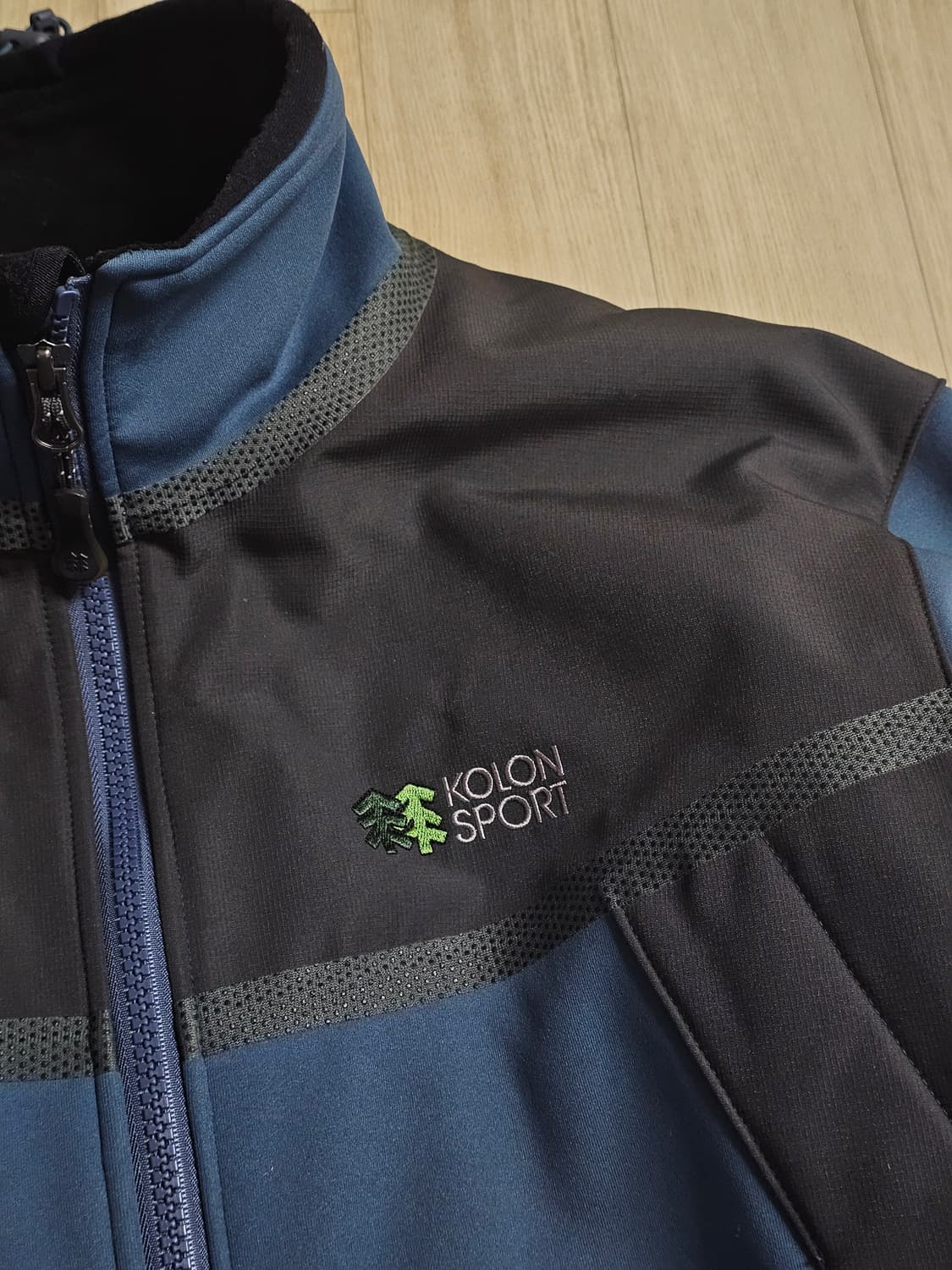 코오롱스포츠 고어텍스 윈드스토퍼 소프트쉘 자켓 100 상품이미지3