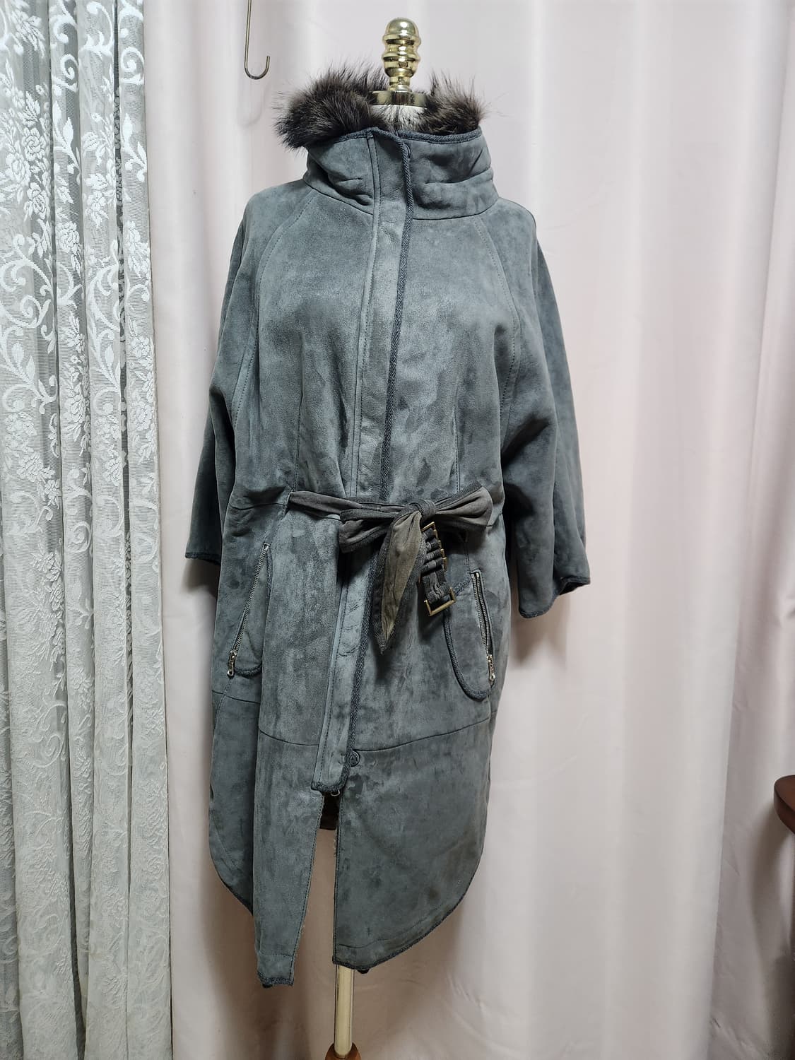 브루넬로 쿠치넬리무스탕코트 상품이미지2