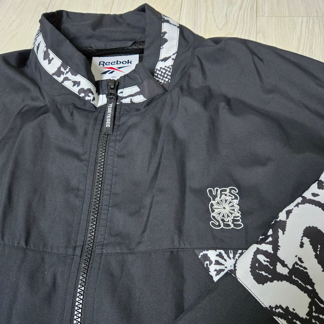 리복x예쓰아이씨 콜라보 랠리자켓 상품이미지1