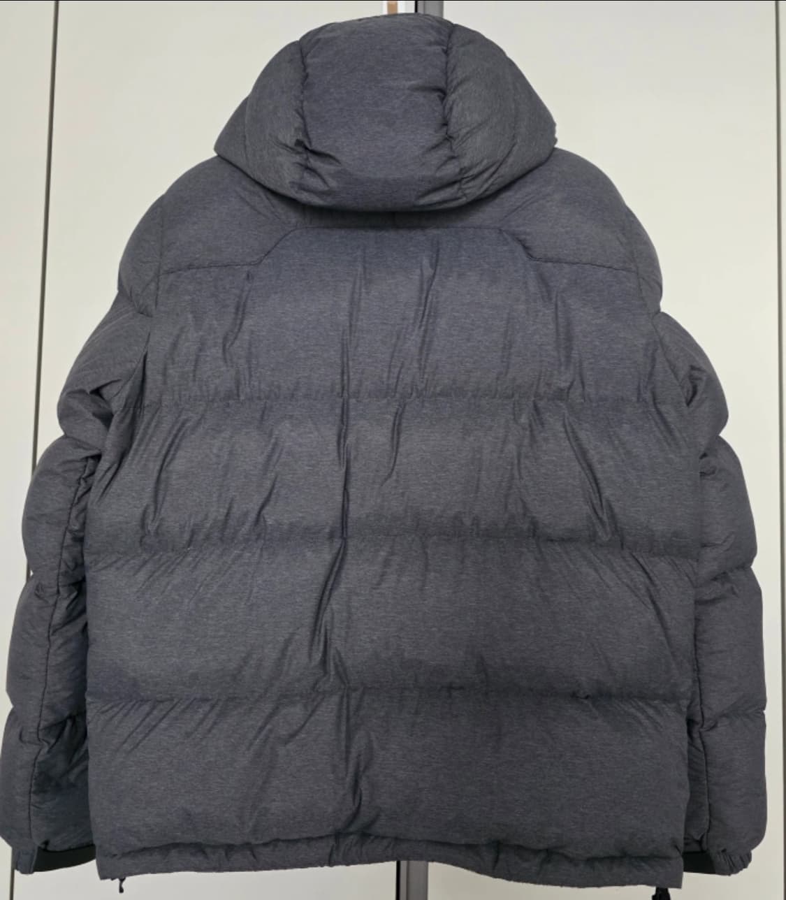 폴로 랄프로렌 푸퍼 다운패딩 (M)
오리털. 모자 탈부착 다운패딩 상품이미지4