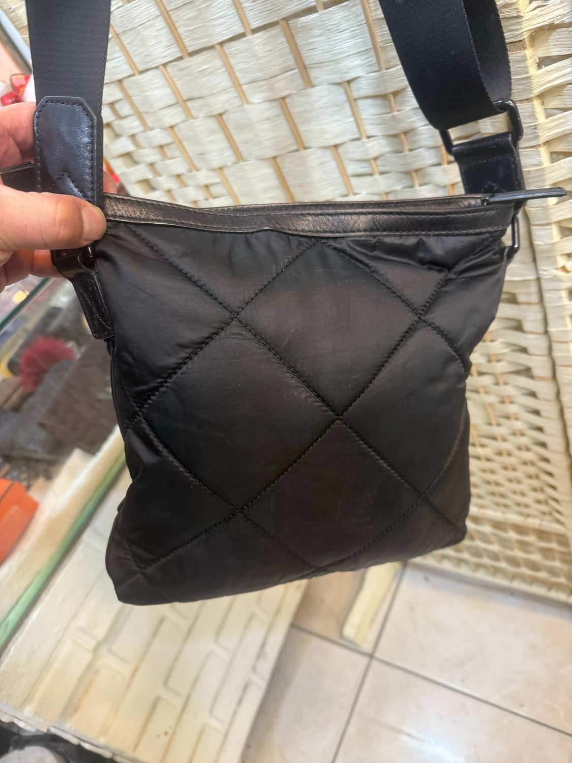 정품 버버리 퀄팅 크로스백 팝니다 상품이미지4