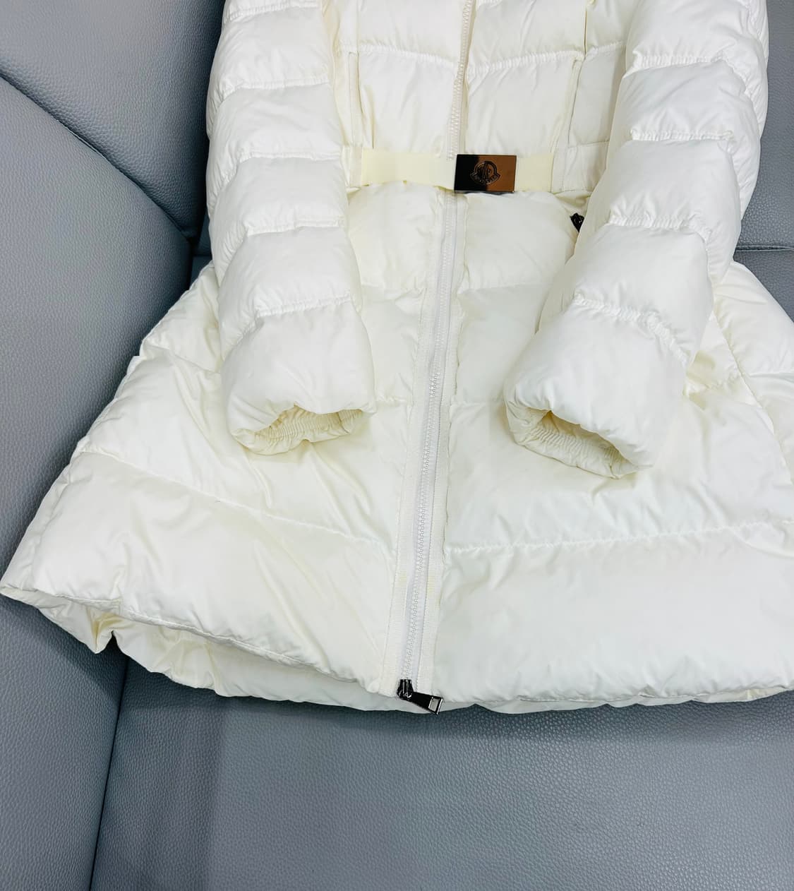 몽클레어 악상떼르(Accenteur)화이트 롱패딩(1) 상품이미지4