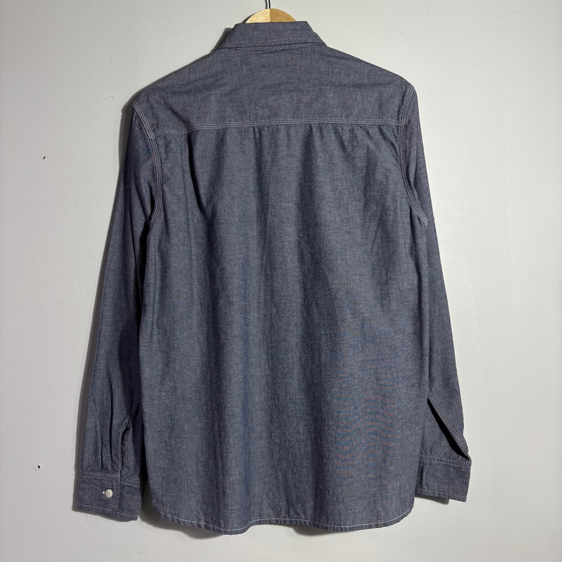칼하트 빈티지 투포켓 샴브레이 데님 셔츠 (무료배송) 상품이미지4