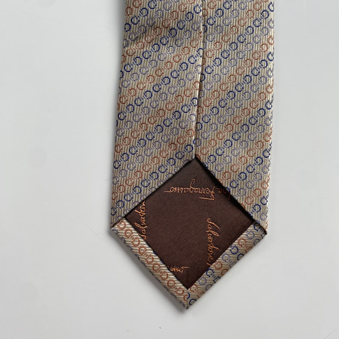 페레가모(Ferragamo) 모노그램 넥타이 정품명품 7.8cm 상품이미지7