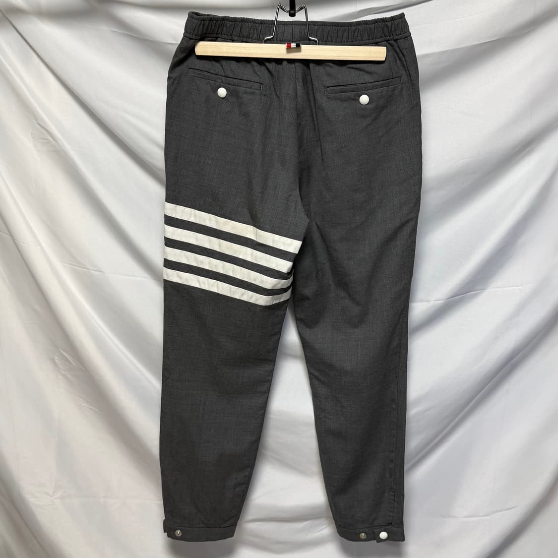 [S급/0] 톰브라운 사선완장 플레인 위브 트랙 팬츠 상품이미지5