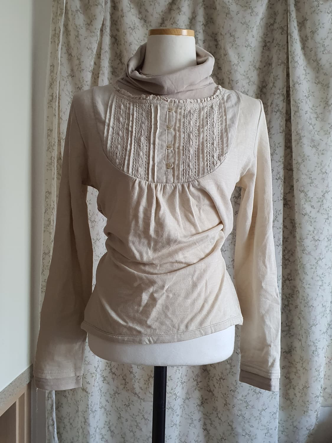 [모리걸] 아이보리 레이스 롱 슬리브 핀턱 블라우스 셔츠 텍있음 상품이미지1