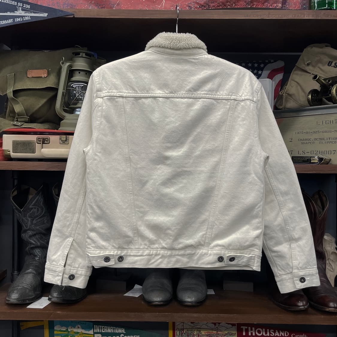 리바이스 타입 3 쉐르파 화이트 데님 트러커 자켓 상품이미지2