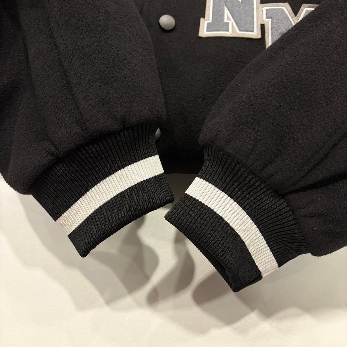 [L] 노매뉴얼 블랙 바시티 자켓 NM 로고 B388 상품이미지6