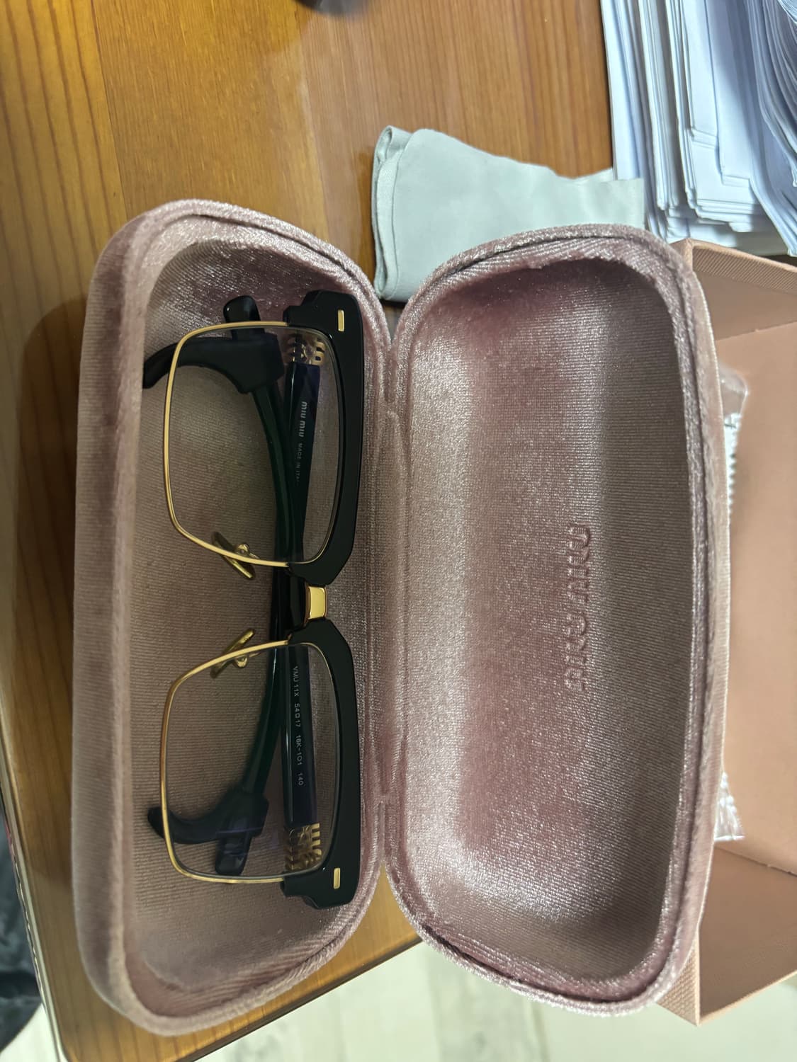 미우미우 안경(장원영 안경, 하금테)판매 상품이미지5