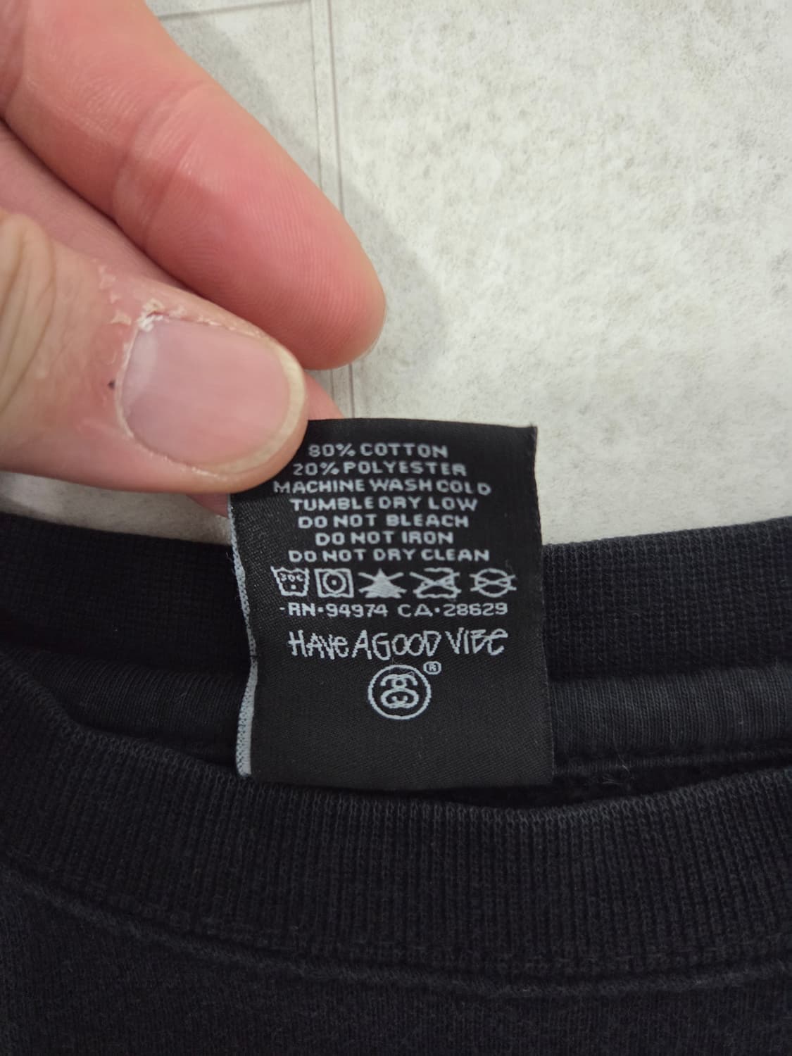 스투시 월드투어 맨투맨 블랙 상품이미지5