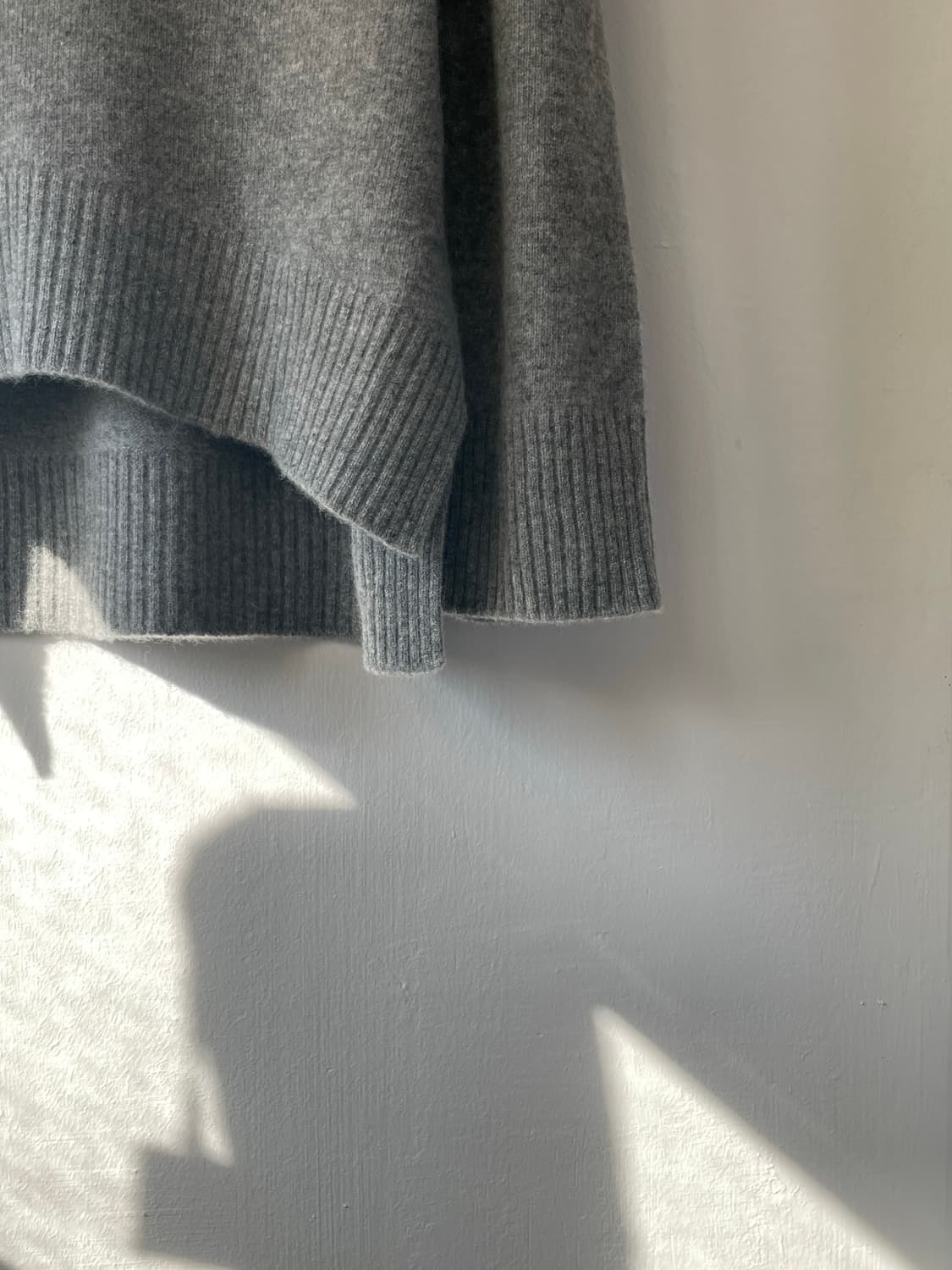 서브셋 하이넥 울캐시 니트 그레이 새상품 상품이미지4