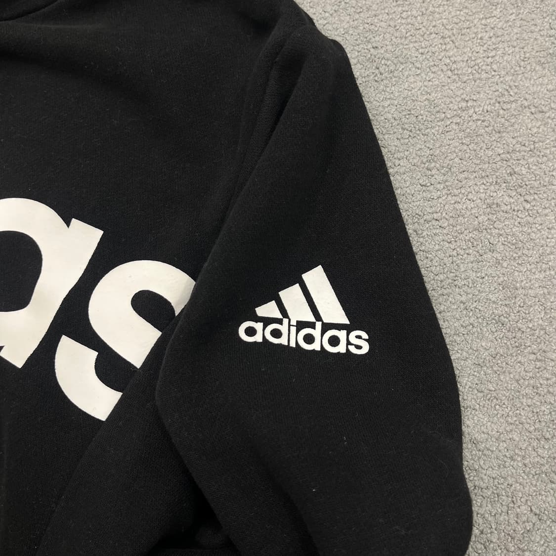 95 아디다스 블랙 로고 후드티 상품이미지3