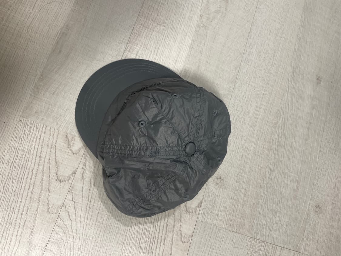 옵티미스틱 러너스 스타티드 인 베를린 나일론 캡 다크 그레이 상품이미지3