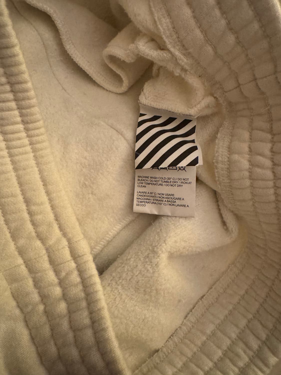 오프화이트 후드티 상품이미지6