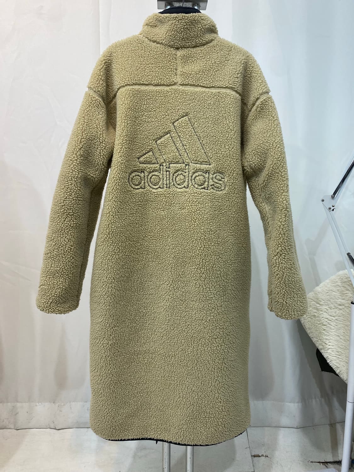 아디다스 양면 플리스 롱 패딩 M 공용 상품이미지5