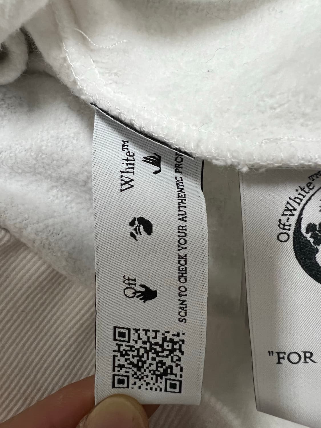 오프화이트 후드티 105사이즈 상품이미지6