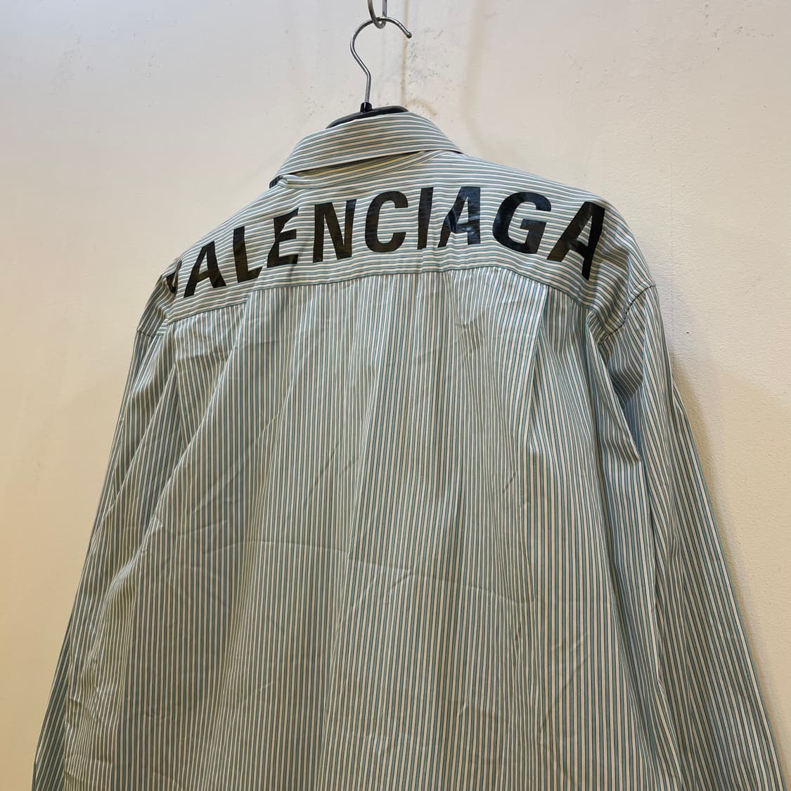 발렌시아가 백로고 스트라이프 셔츠 상품이미지7