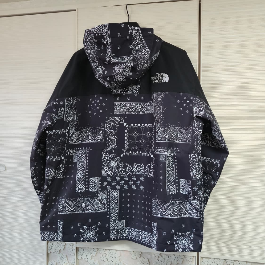 XL) 새상품 블랙 노벨티 하이 마운틴 자켓 상품이미지2