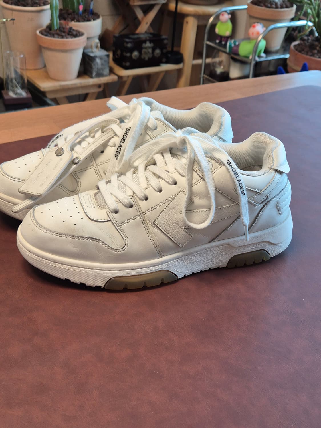 255-260(40) 정품 오프화이트 아웃오브오피스 스니커즈  상품이미지2