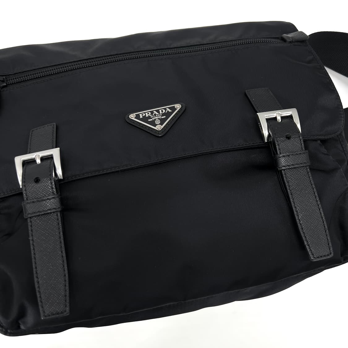 프라다 나일론 삼각로고 메신저백 크로스백 블랙  상품이미지5