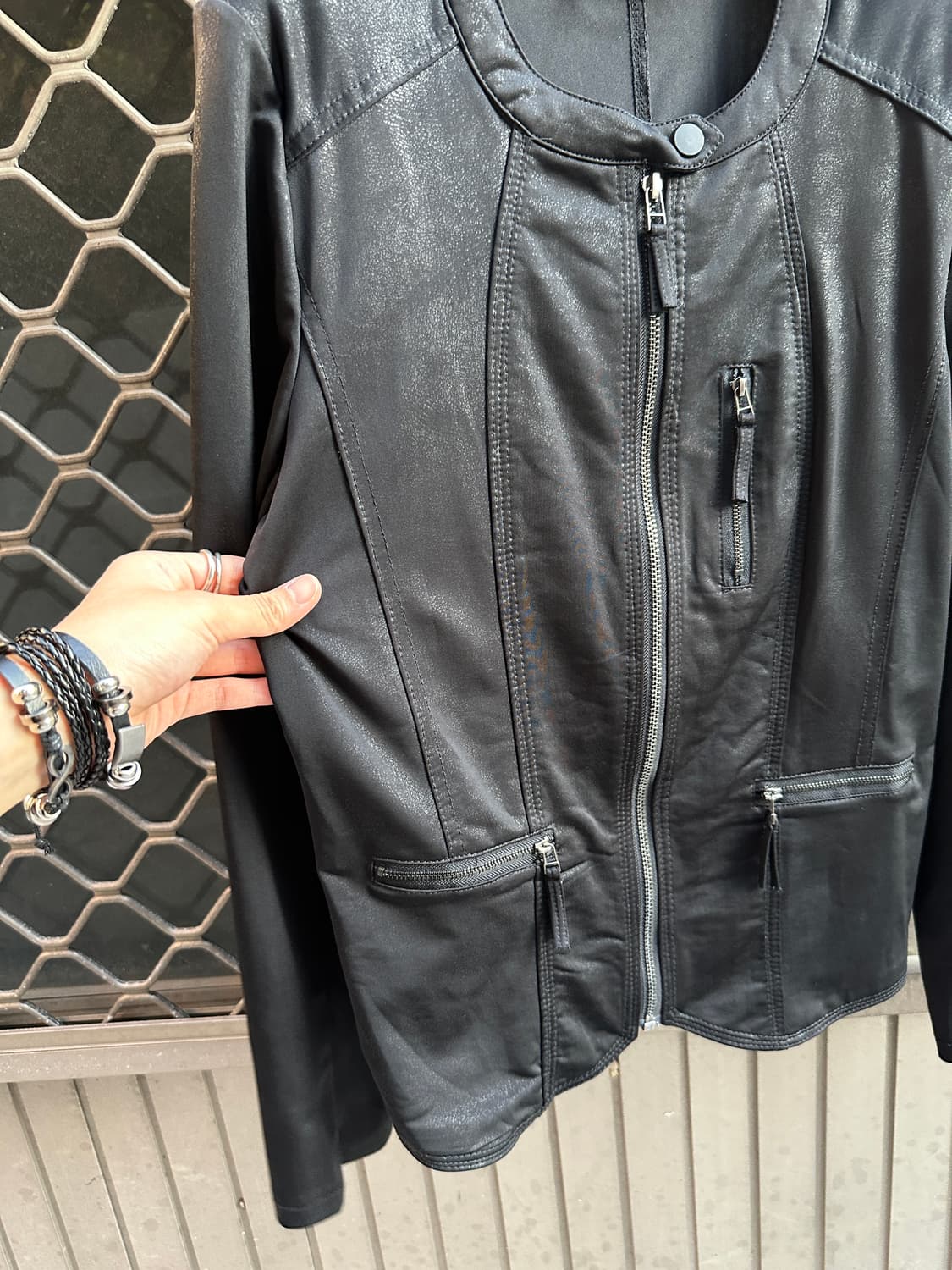 Vintage woman’s biker jacket 상품이미지3