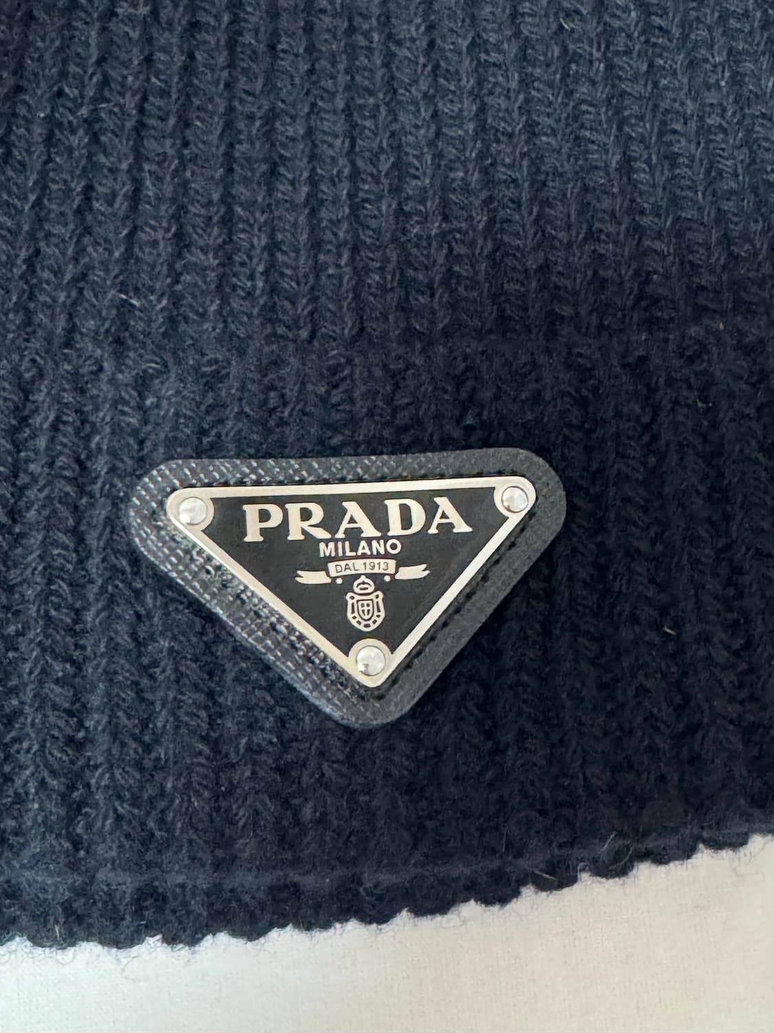 프라다 트라이앵글 울캐시미어 로고 비니 상품이미지4
