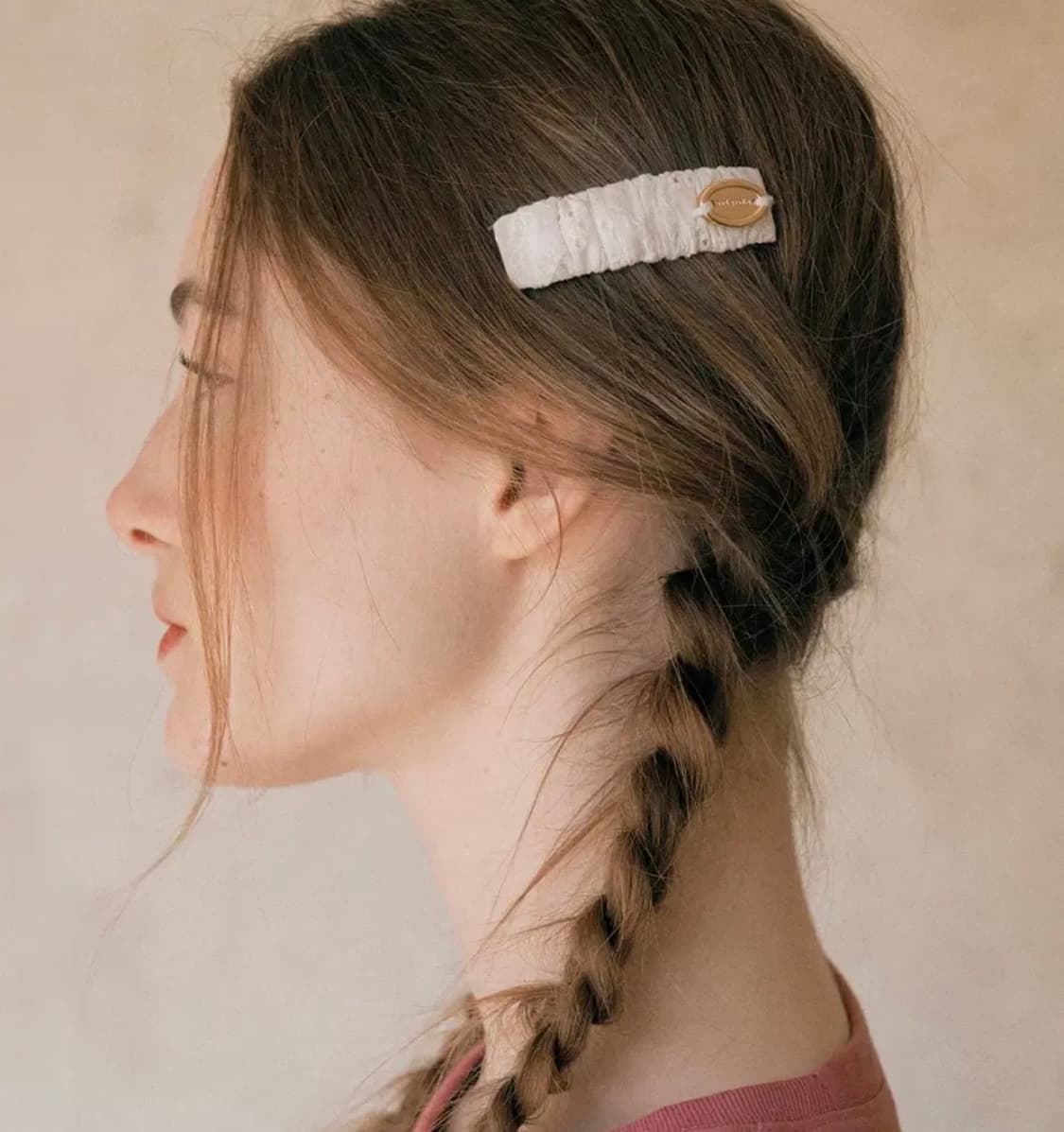 로라로라 LACE LOGO PIN WHITE 레이스 로고 머리핀 헤어클립 상품이미지2