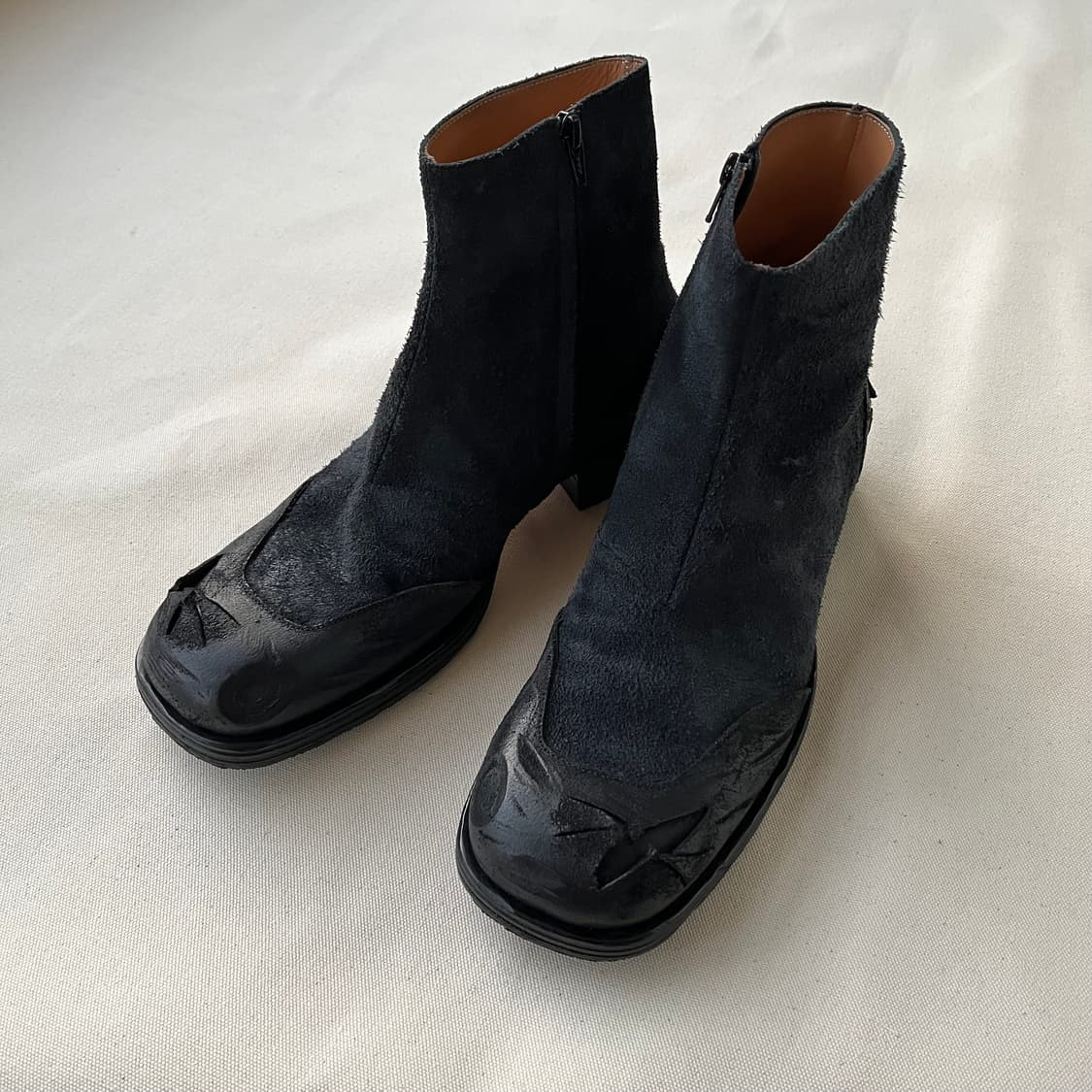 메종 마르지엘라 S/S 2021 디스트로이드 스퀘어 토 타비 부츠 상품이미지2