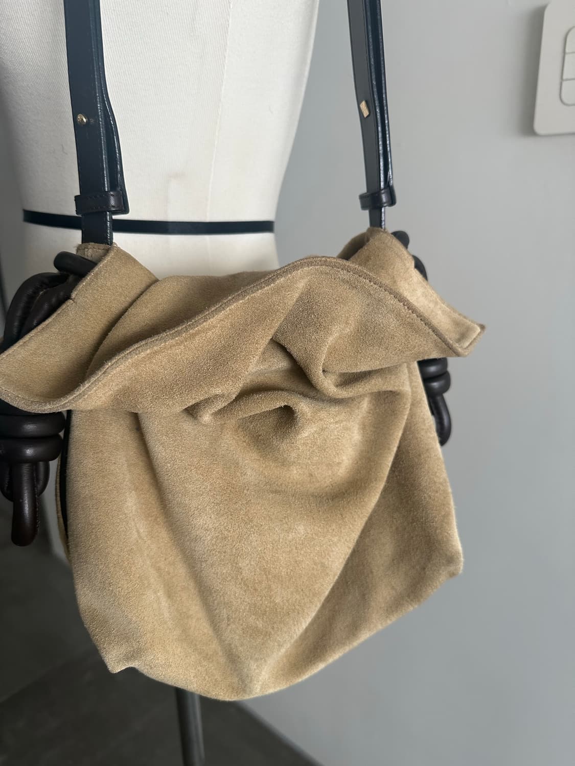 로에베 빈티지 플라멩코 스웨이드 백 상품이미지3