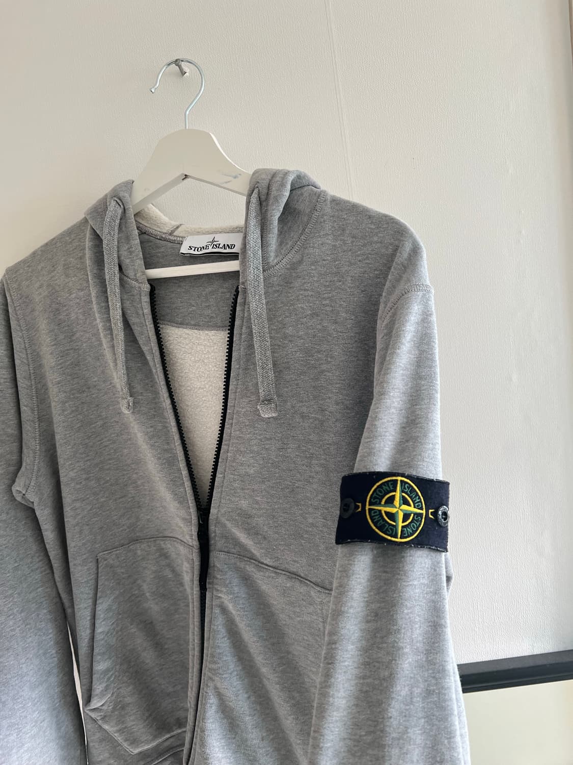 스톤아일랜드 후드집업 상품이미지3