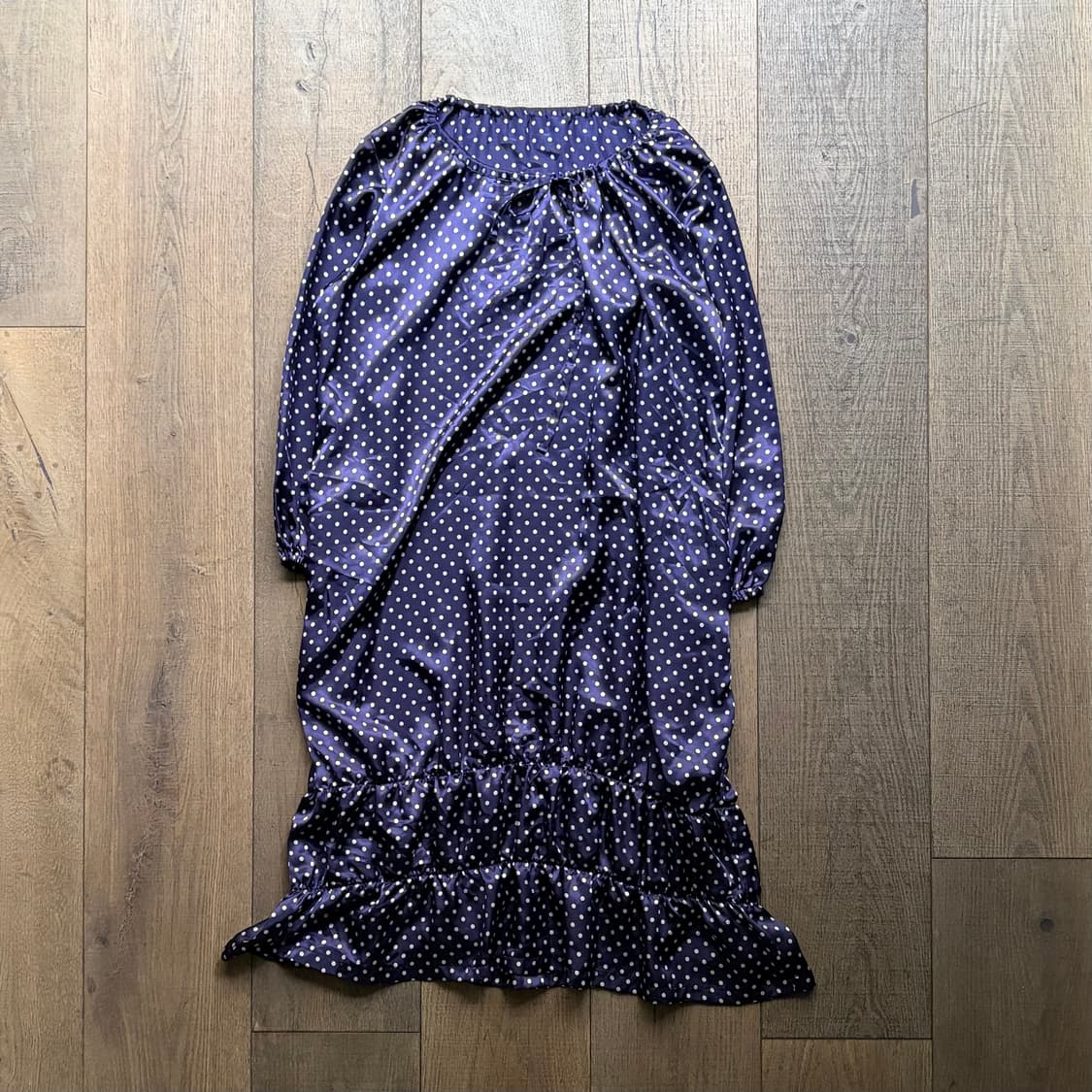 Dot Shirring Satin One Piece 상품이미지2