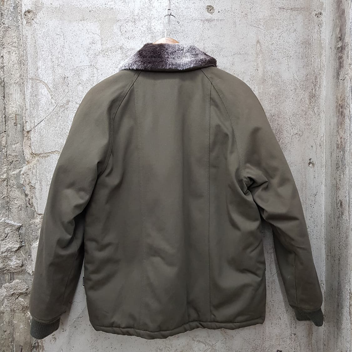 로맨틱크라운 봄버 M사이즈  상품이미지2