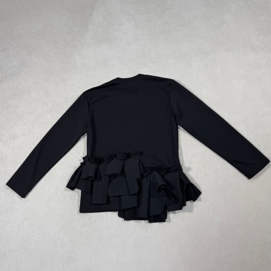 Frilled Voluminous Pullover 상품이미지4