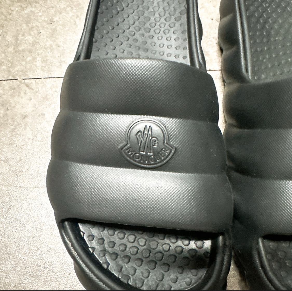 (정품/새상품) MONCLER 몽클레어 여성 블랙 릴로 슬라이드 샌들 상품이미지2