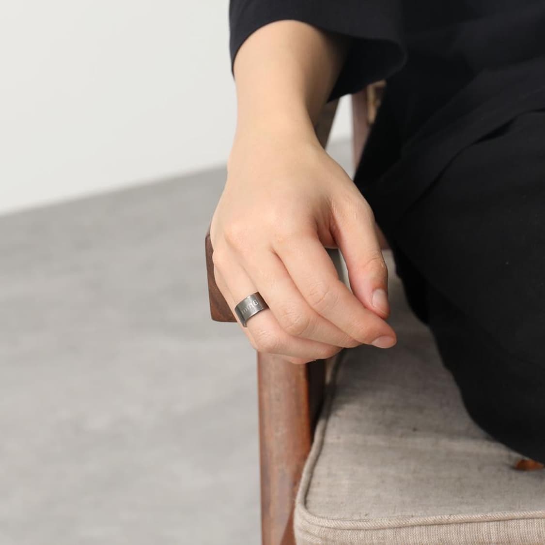 [3] 마르지엘라 MM6 로고 실버 링 상품이미지8