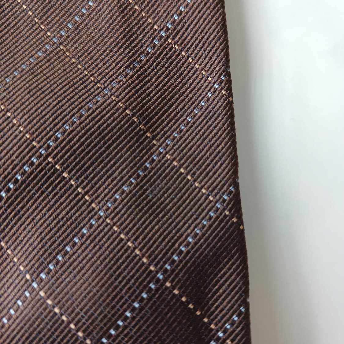 알테아 실크 브라운 체크 패턴 넥타이 9cm A등급 A19878
 상품이미지9