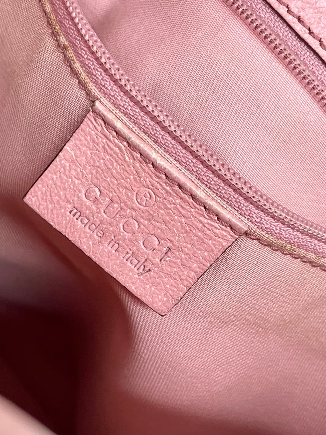 구찌 GG 모노그램 핑크 버킷 토트백 상품이미지8