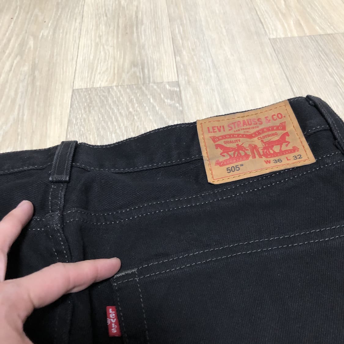 (36) 리바이스 Levi's 505 레귤러핏 블랙 데님 블랙진 상품이미지8