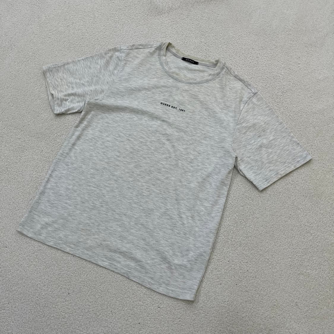 M 게스 스몰로고 반팔 티셔츠 0319M 상품이미지1