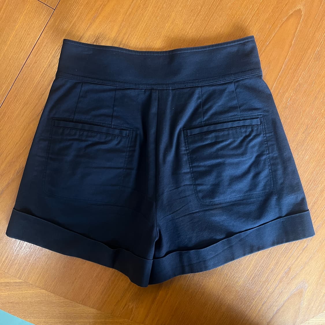 DKNY High Waist Short Pants 상품이미지2