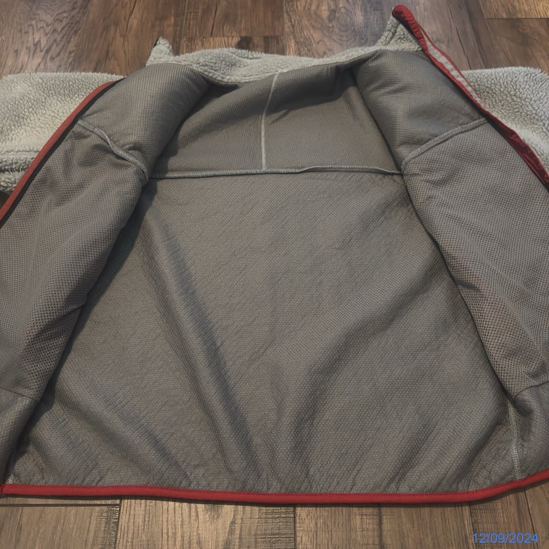 파타고니아 클래식 레트로-X 플리스 자켓 니켈/레드 상품이미지2