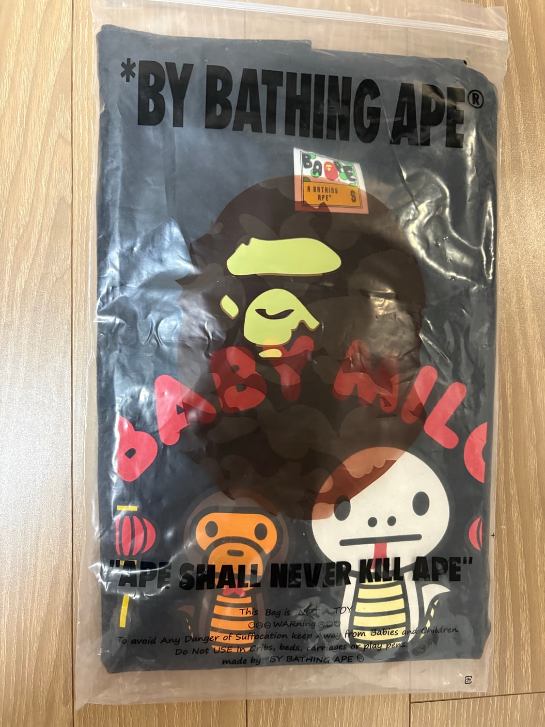 베이프 마일로 반팔티 s 상품이미지1