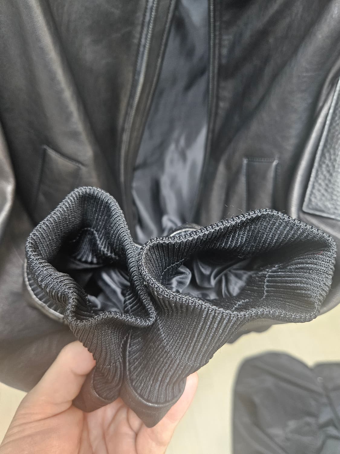 준지 23fw 양가죽자켓 팝니다 48 상품이미지4