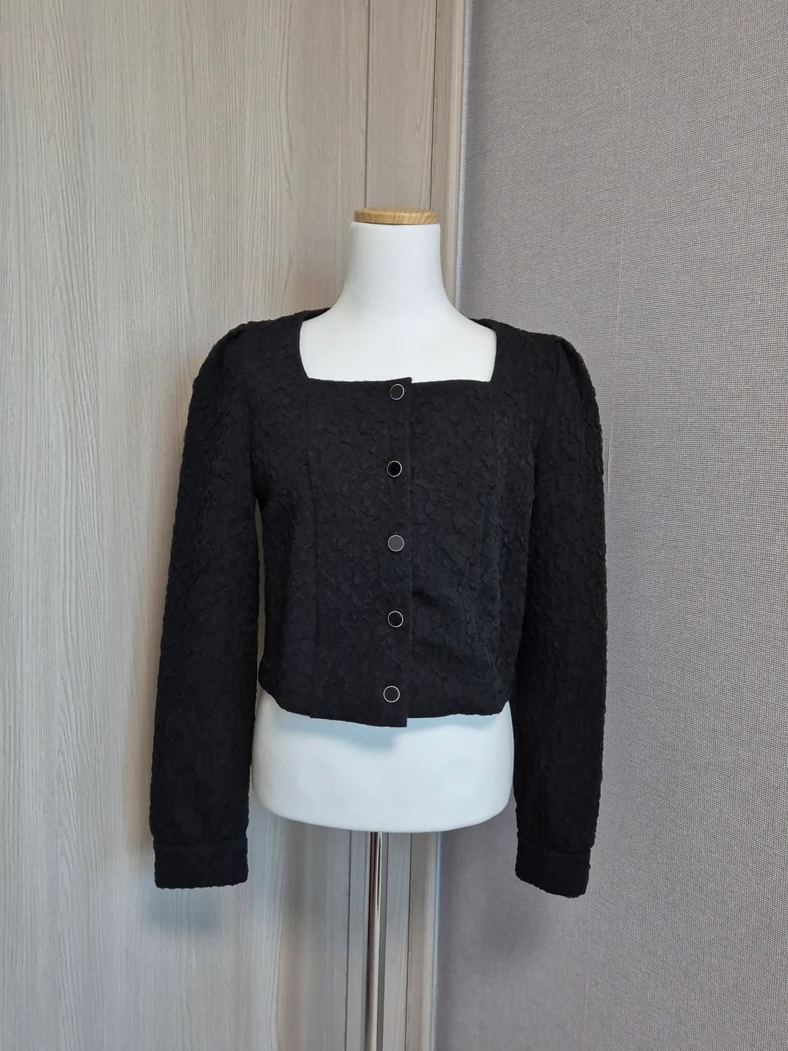 미쏘 스퀘어넥 블라우스 상품이미지1