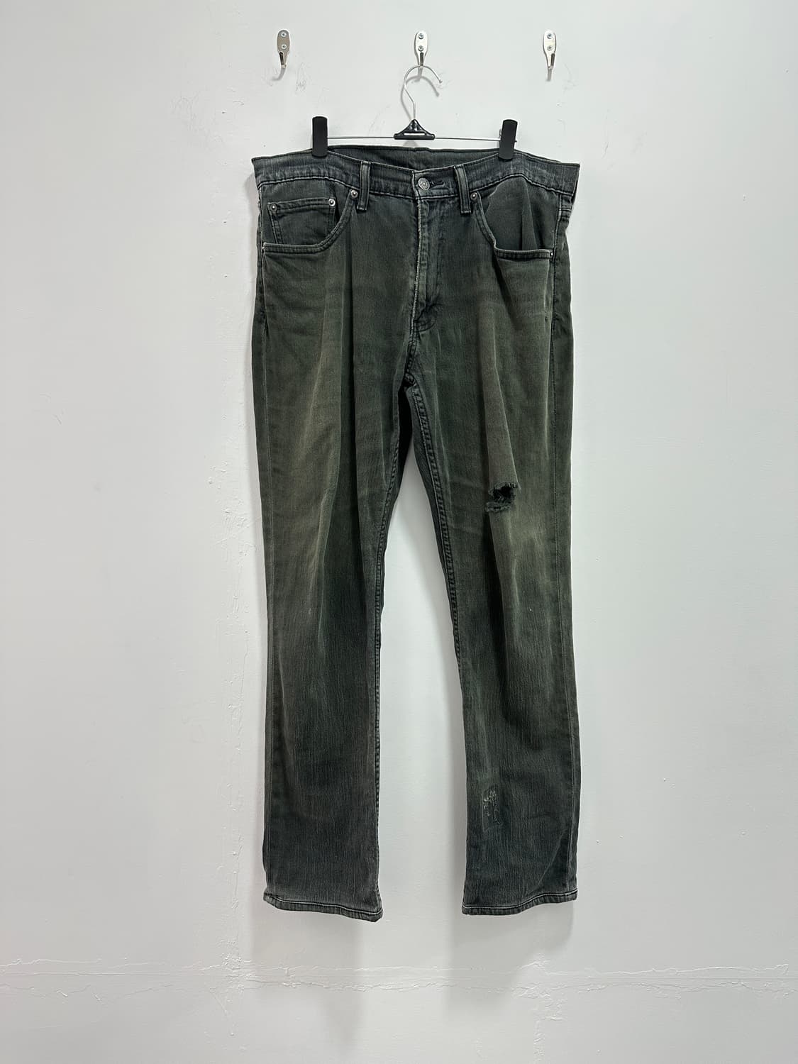 Levi’s vintage destroyed patch denim pan 상품이미지4