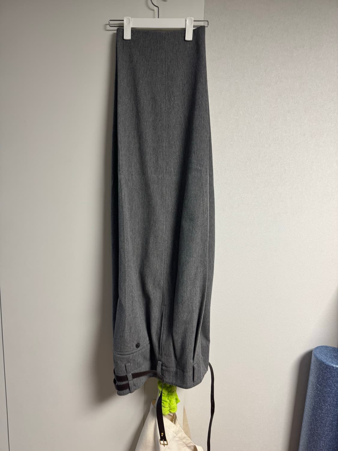 렉토 퀸시 벨티드 팬츠 m 그레이 상품이미지3