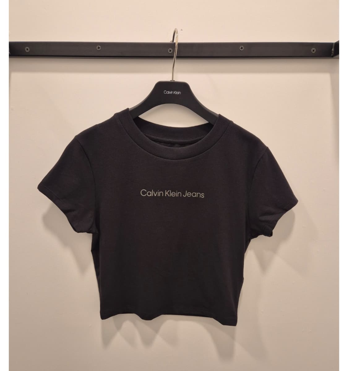 캘빈클라인 진스 반팔 크롭 티셔츠 상품이미지1