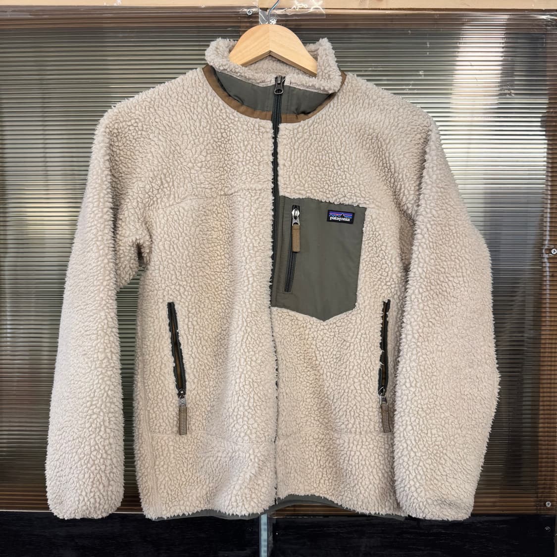 피타고니아 딥파일 상품이미지1