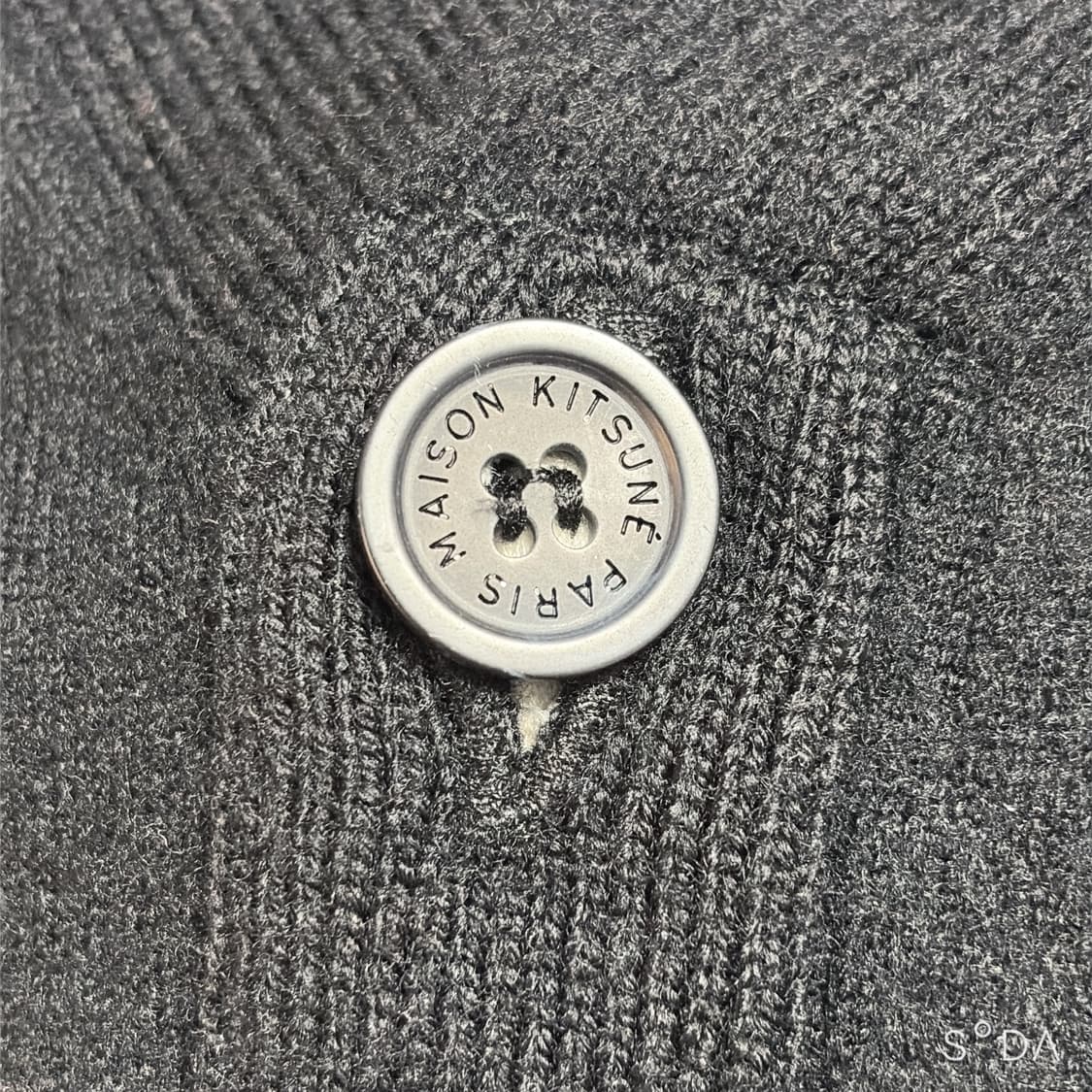 메종키츠네 폭스 패치 블랙 가디건 L (여성) 상품이미지6