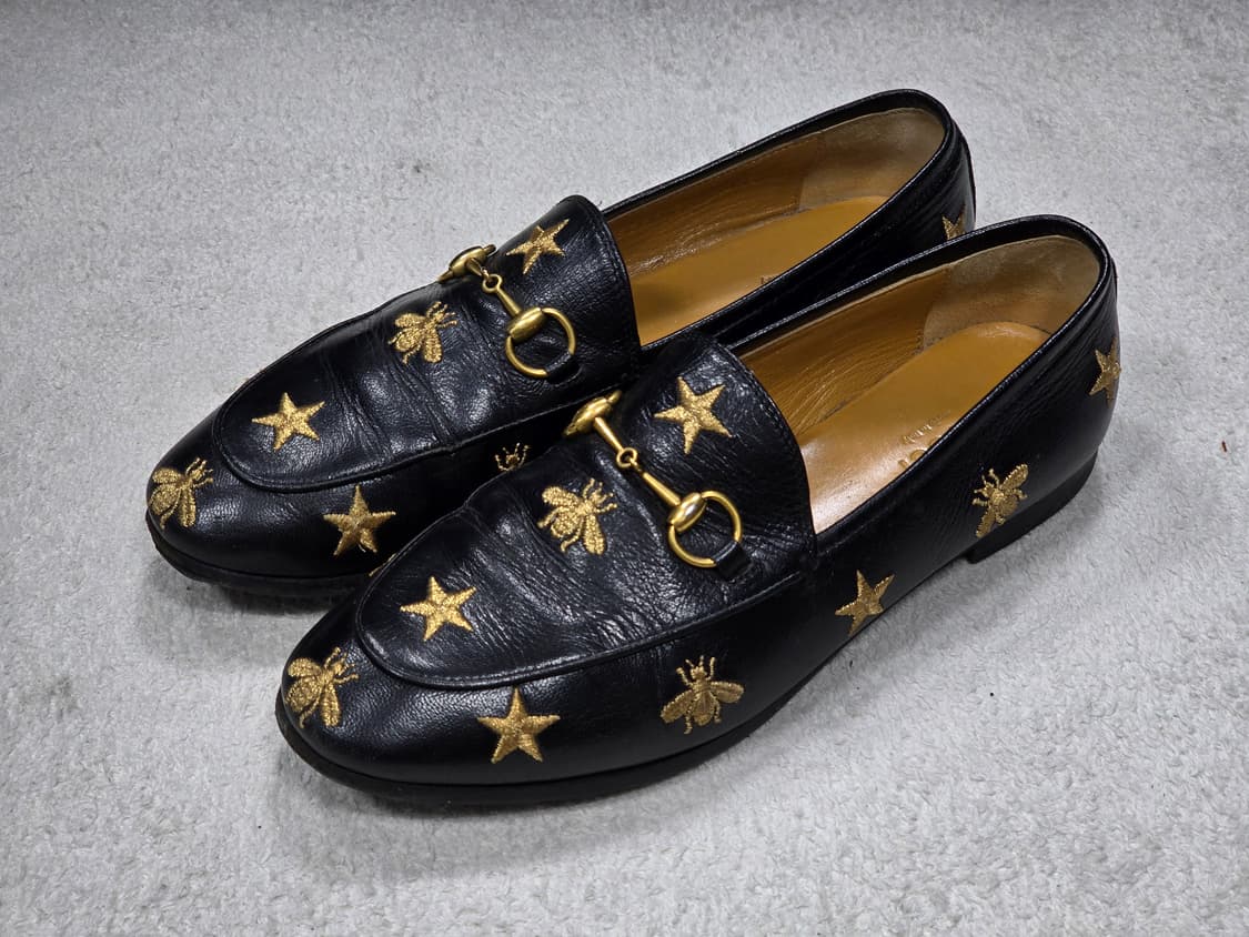 구찌 홀스래빗 조르단 꿀벌 자수 레더 로퍼 38 상품이미지3